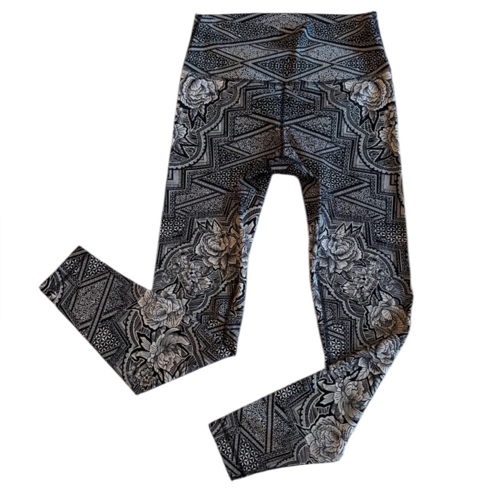 Lululemon Wunder‎ Under High-Rise Tights – Rare Geo Lace Floral Print – Size 10